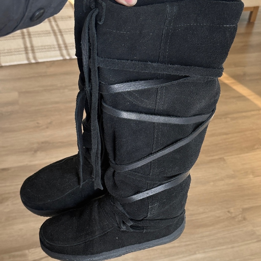 Elegant Black Steger Mukluks Boots